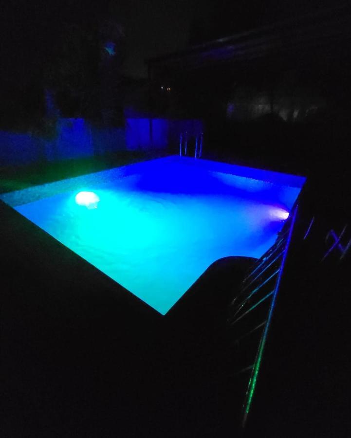 The Perfect Stays- Lal Mahal Villa With Disco Pool Lonavala Esterno foto